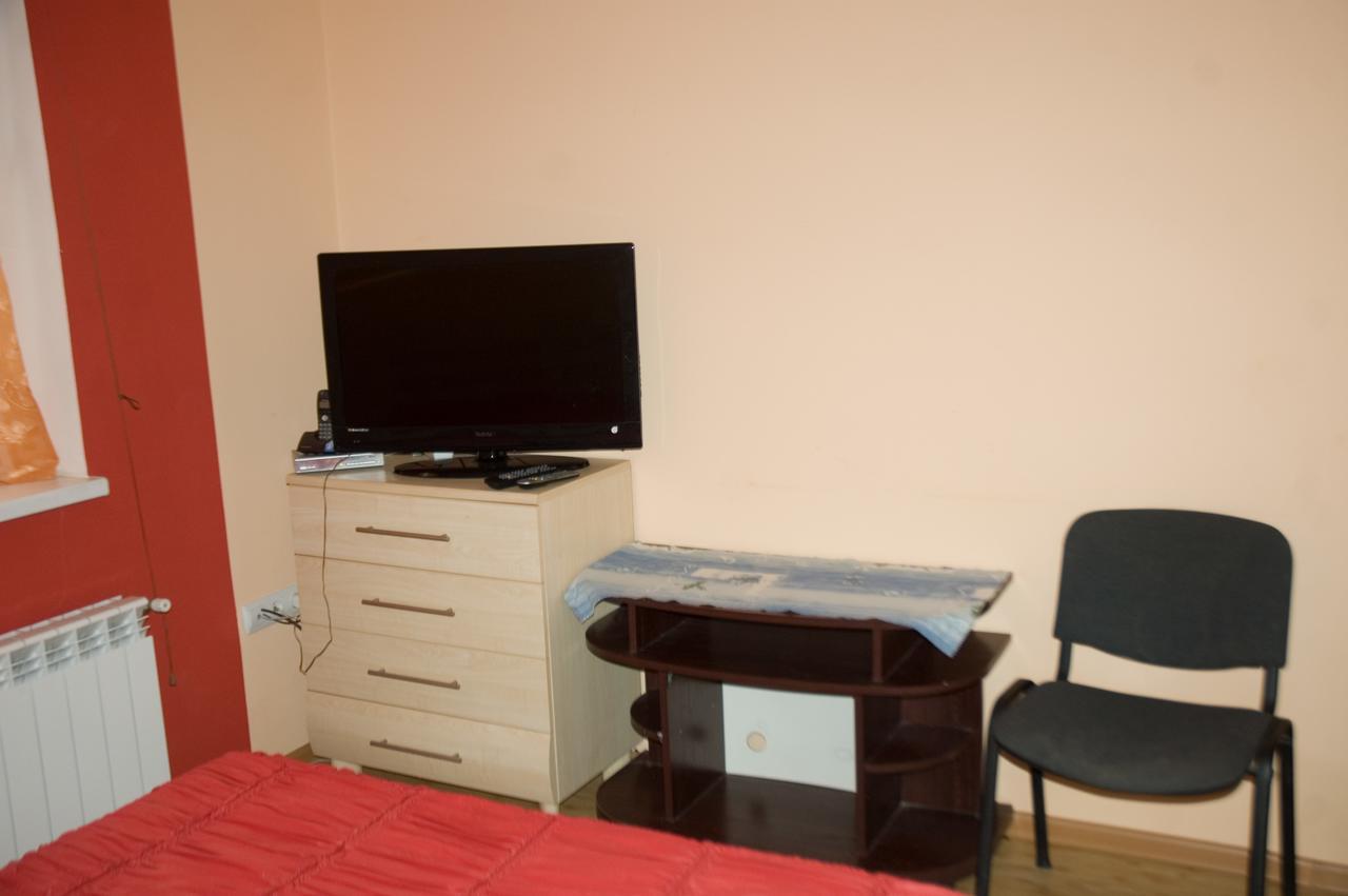 Turul Hotel Berehove  Ngoại thất bức ảnh